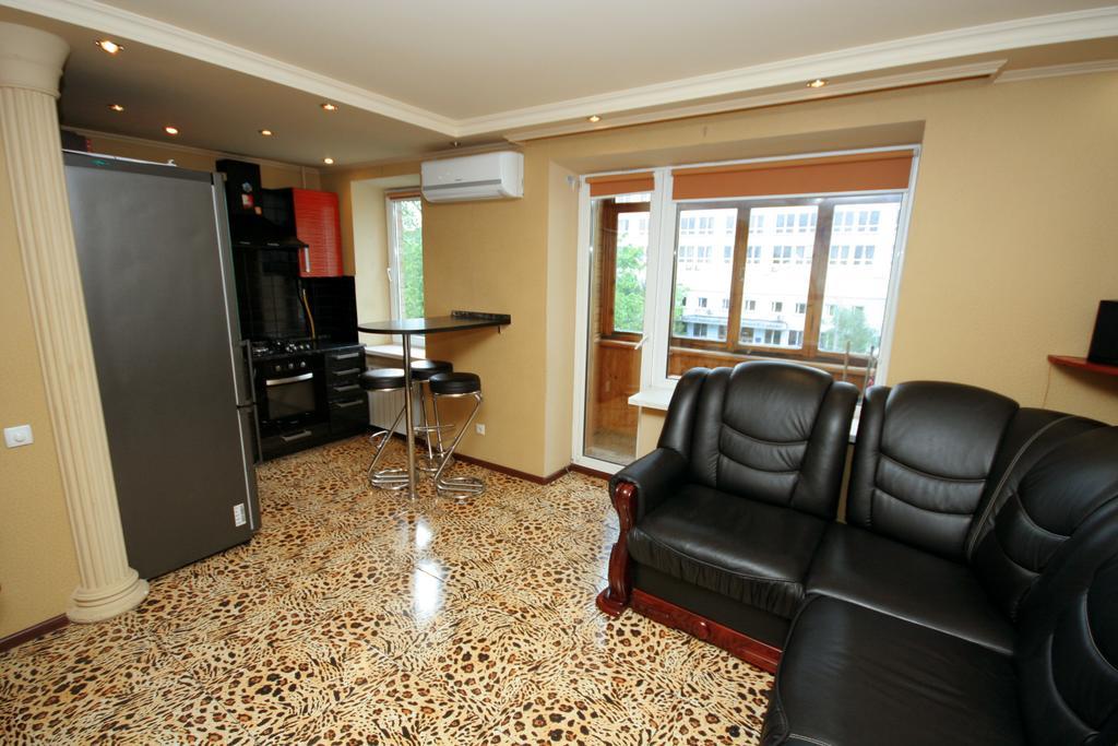 Pechersk Apartment In Kiev Center Δωμάτιο φωτογραφία