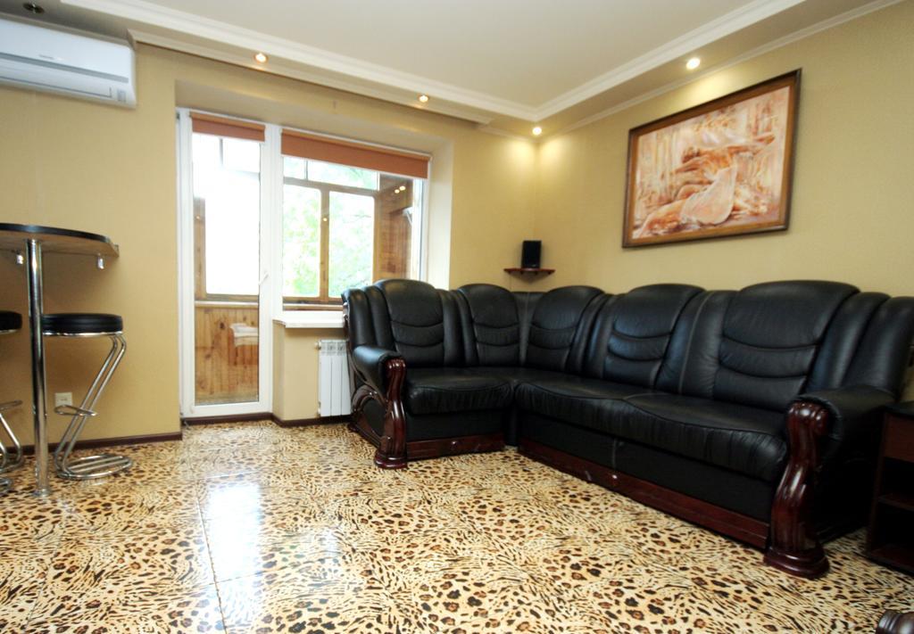 Pechersk Apartment In Kiev Center Δωμάτιο φωτογραφία
